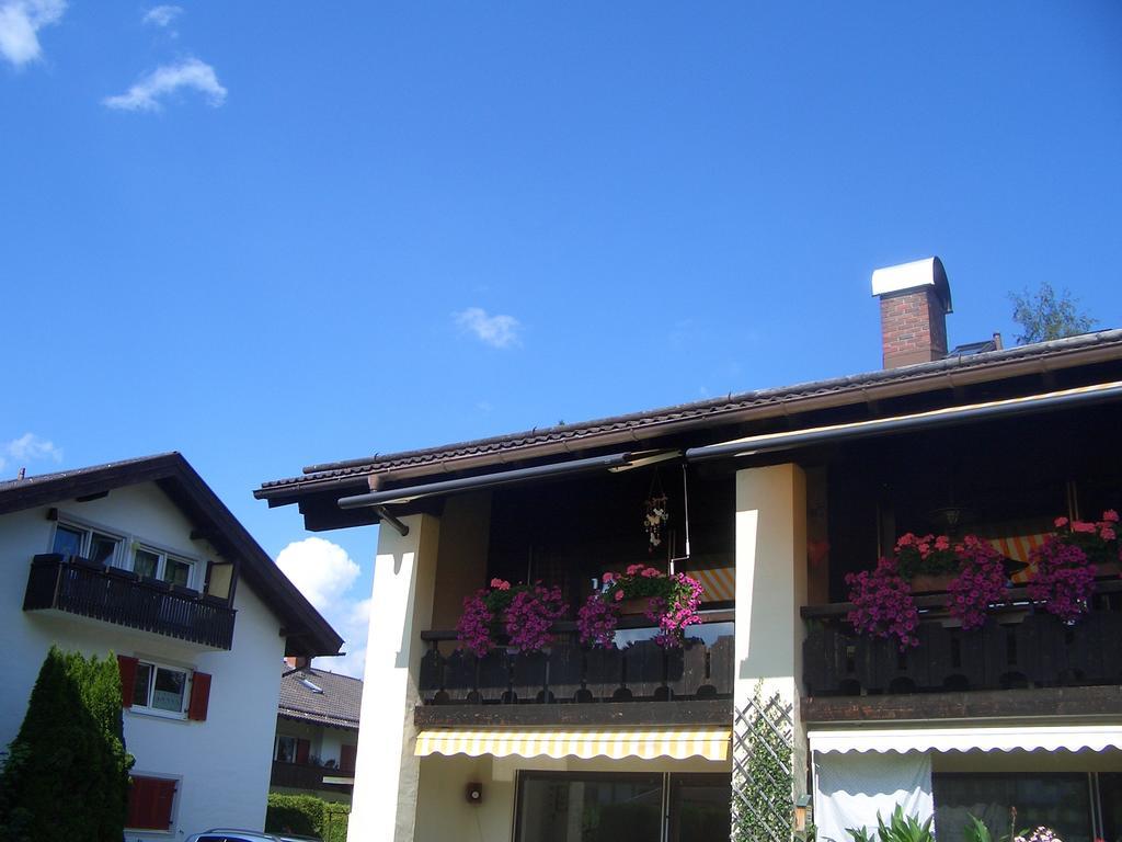 Ferienwohnung Franziska Garmisch-Partenkirchen Zimmer foto